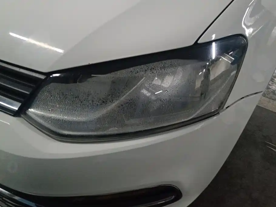 Volkswagen Polo 2016