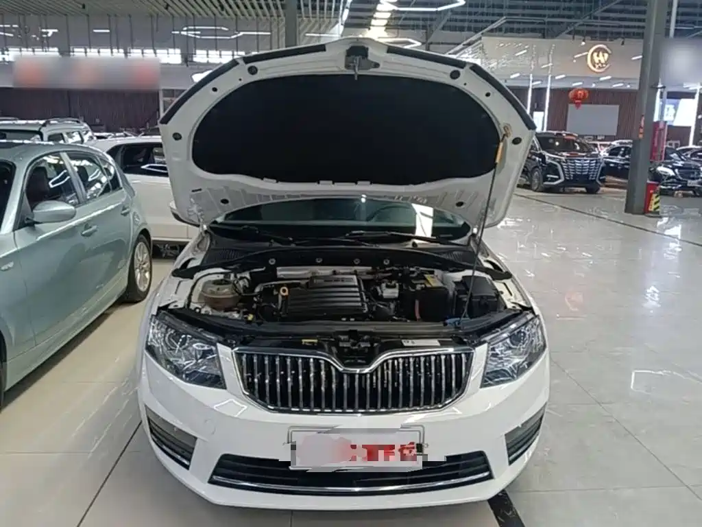 Skoda Octavia 2016 — фото 20
