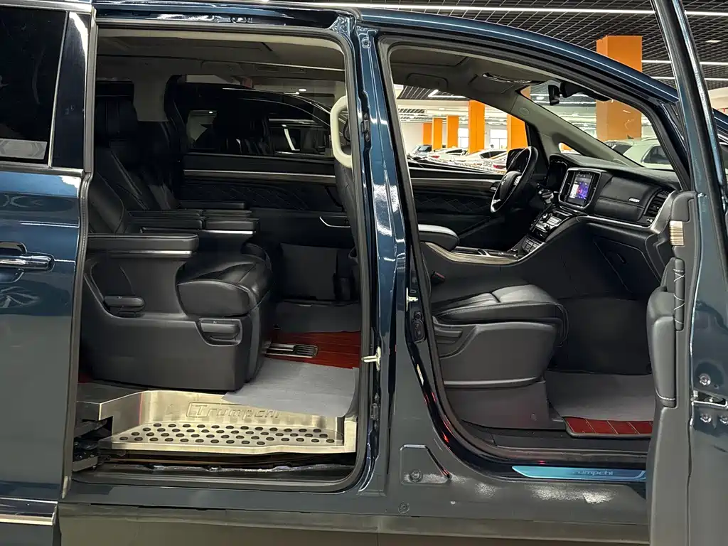GAC Motor Trumpchi M8 2020 — фото 12