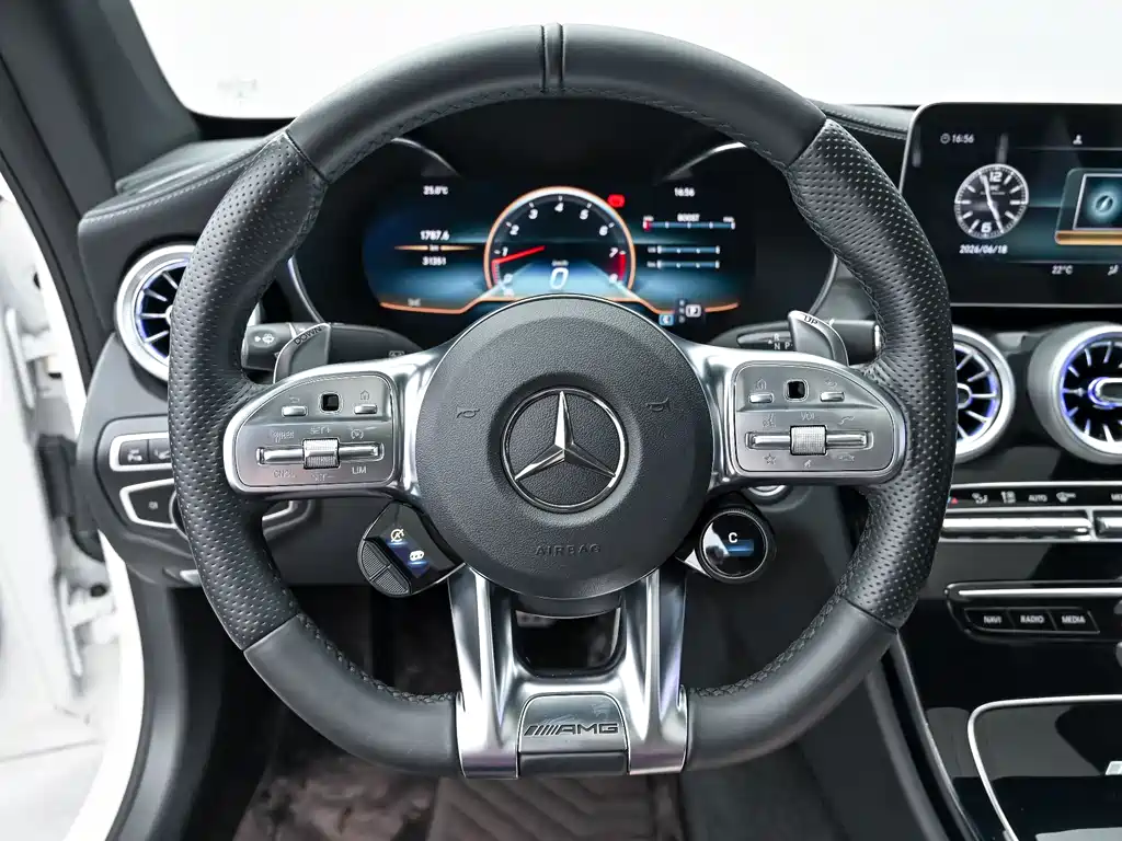 Mercedes-Benz C-Class AMG 2019 — фото 11