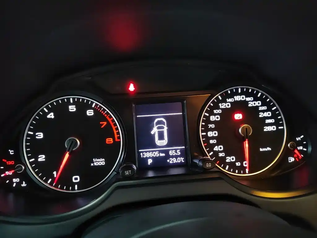 Audi Q5 2015 — фото 12