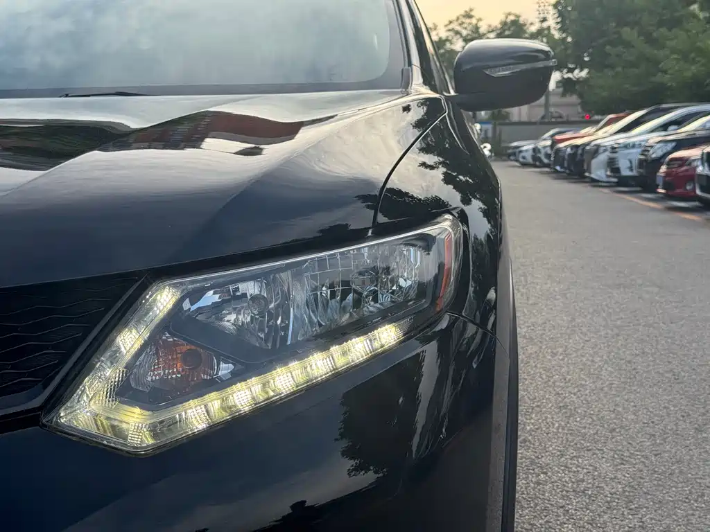 Nissan X-Trail 2015 — фото 14