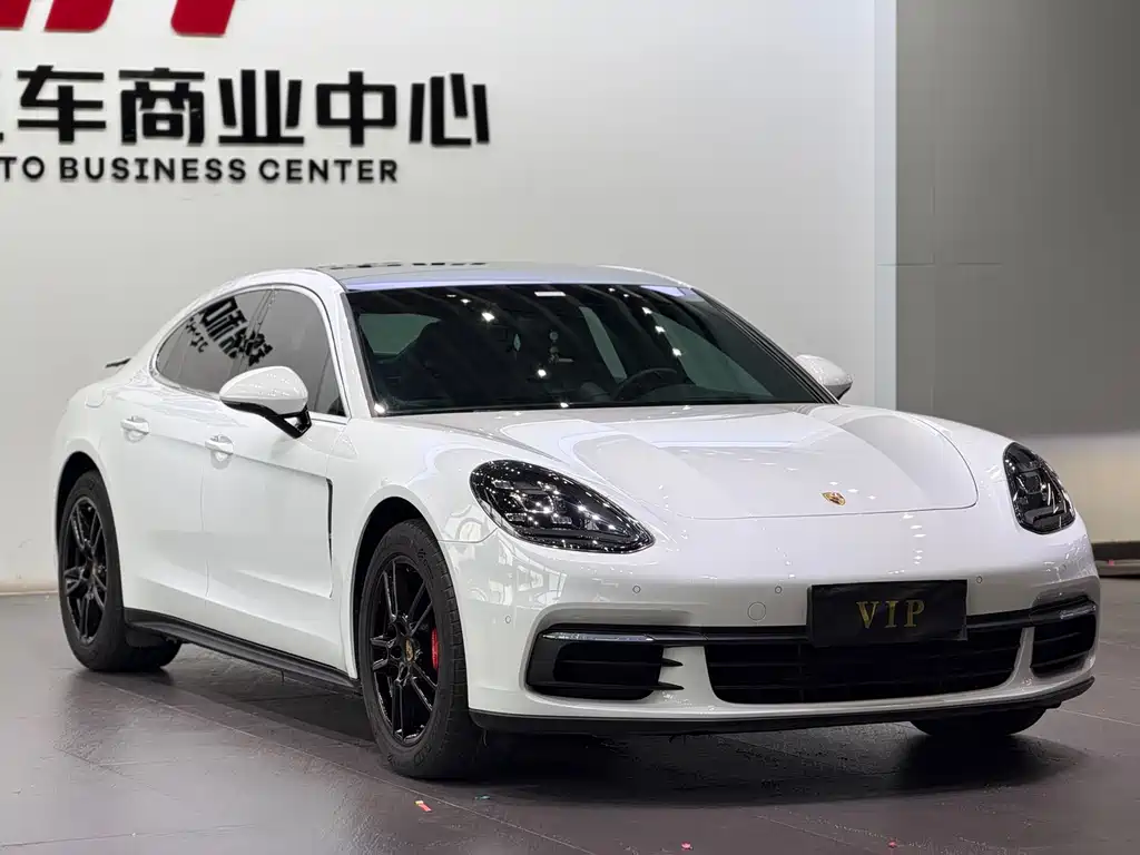 Porsche Panamera 2018 — фото 3