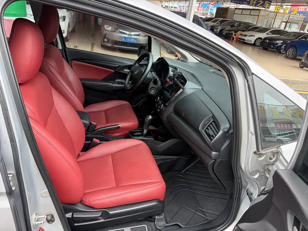 Honda Fit 2015 — фото 14