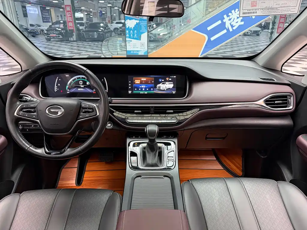 GAC Motor Trumpchi M6 2021 — фото 11