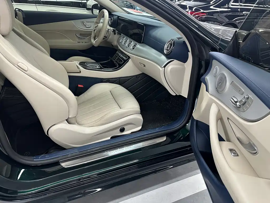 Mercedes-Benz E-Class 2022 — фото 14