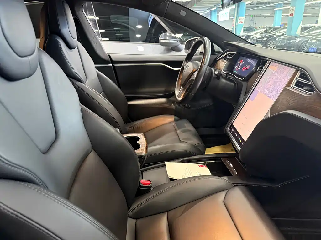 Tesla Model S 2018 — фото 4