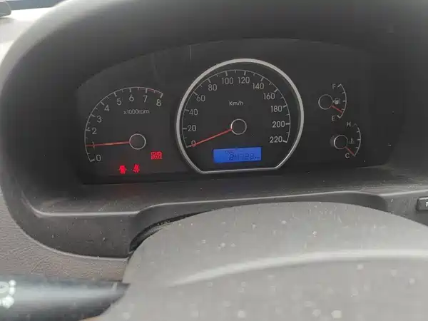 Hyundai Yuedong 2015