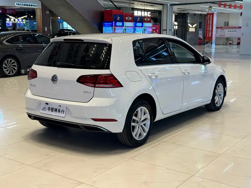 Volkswagen Golf 2018 — фото 10