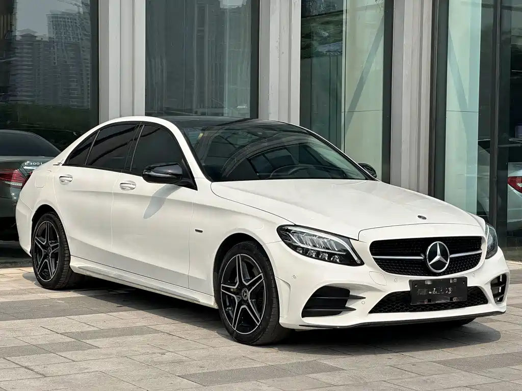 Mercedes-Benz C-Class 2021