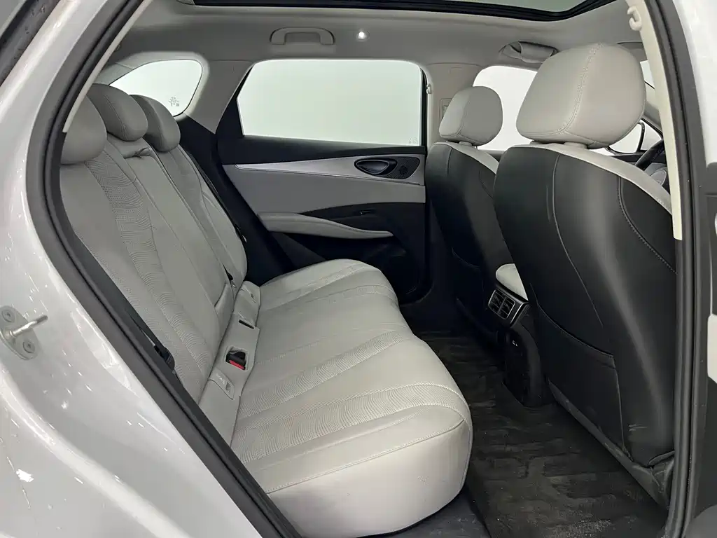 BYD Seal 06 DM-i Travel Edition 2025 — фото 12