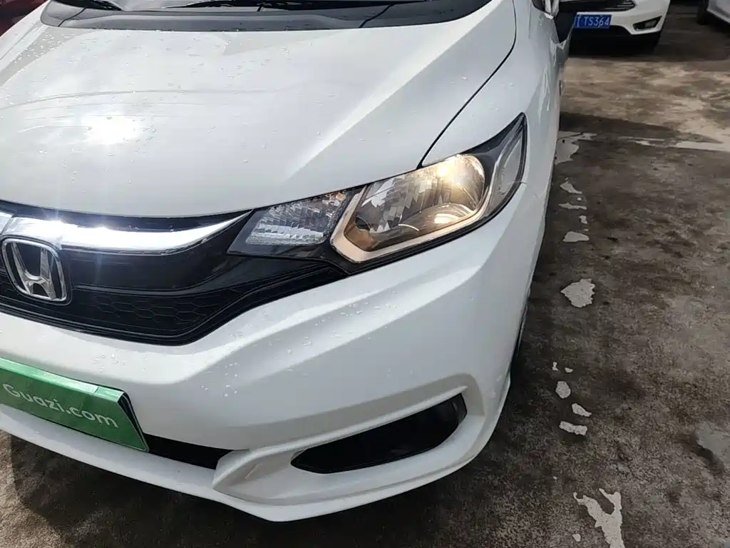 Honda Fit 2018 — фото 24