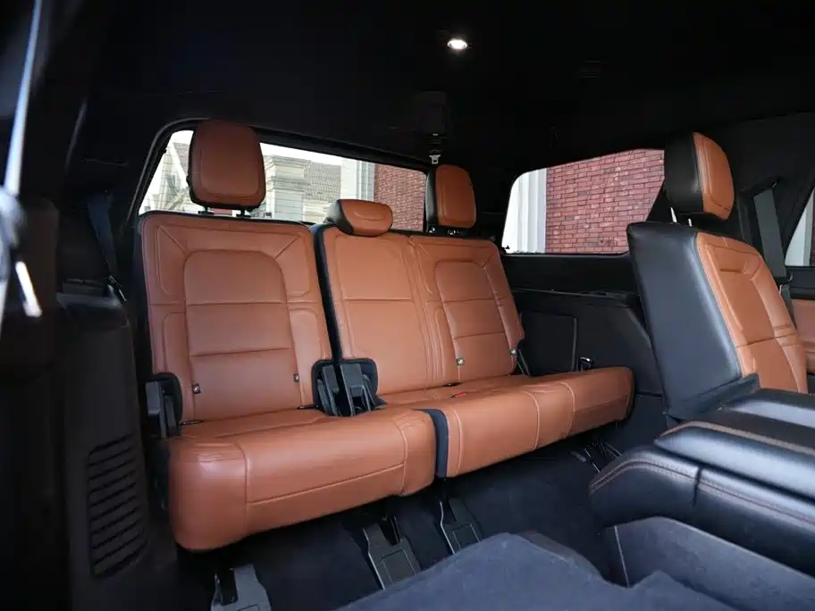 Lincoln Navigator 2020 — фото 13