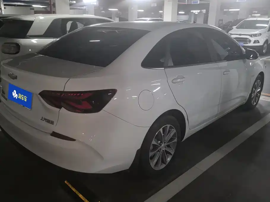 Chevrolet Cruze 2021