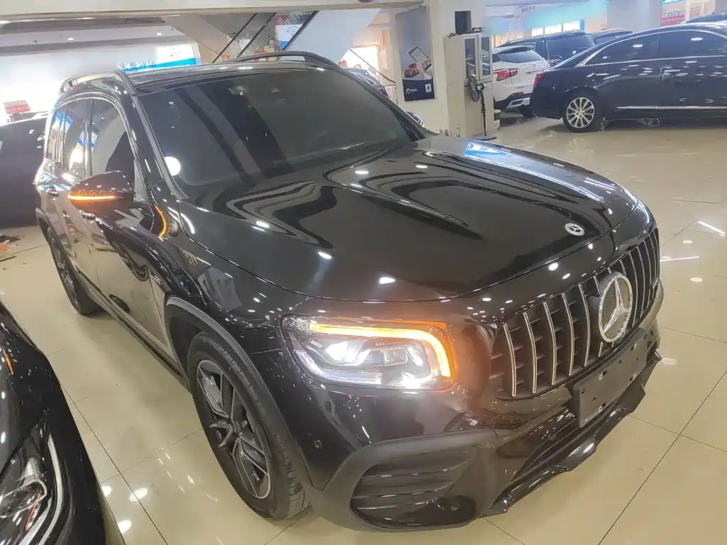 Mercedes-Benz GLB AMG 2022 — фото 23