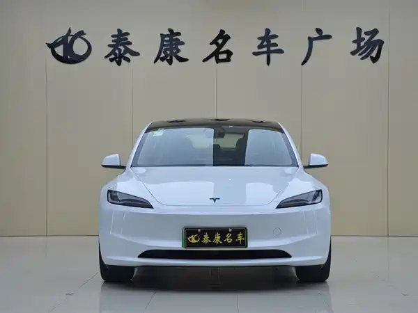 Tesla Model 3 2026