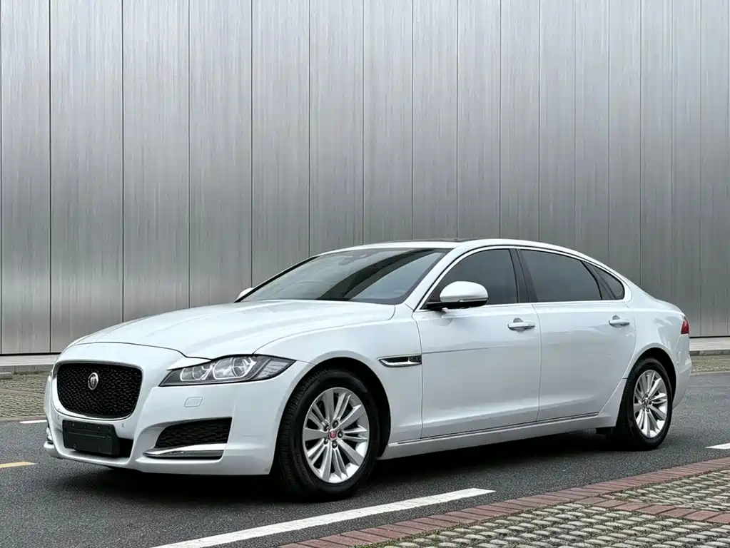 Jaguar XFL 2016