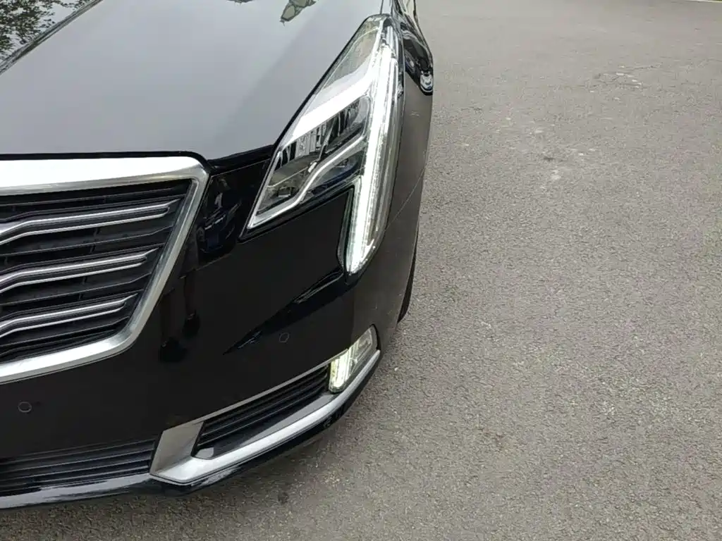 Cadillac XTS 2018 — фото 24