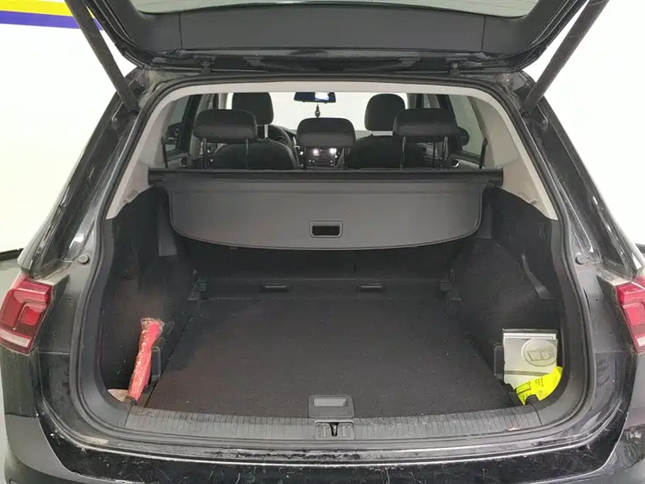 Volkswagen Tiguan L 2020 — фото 4