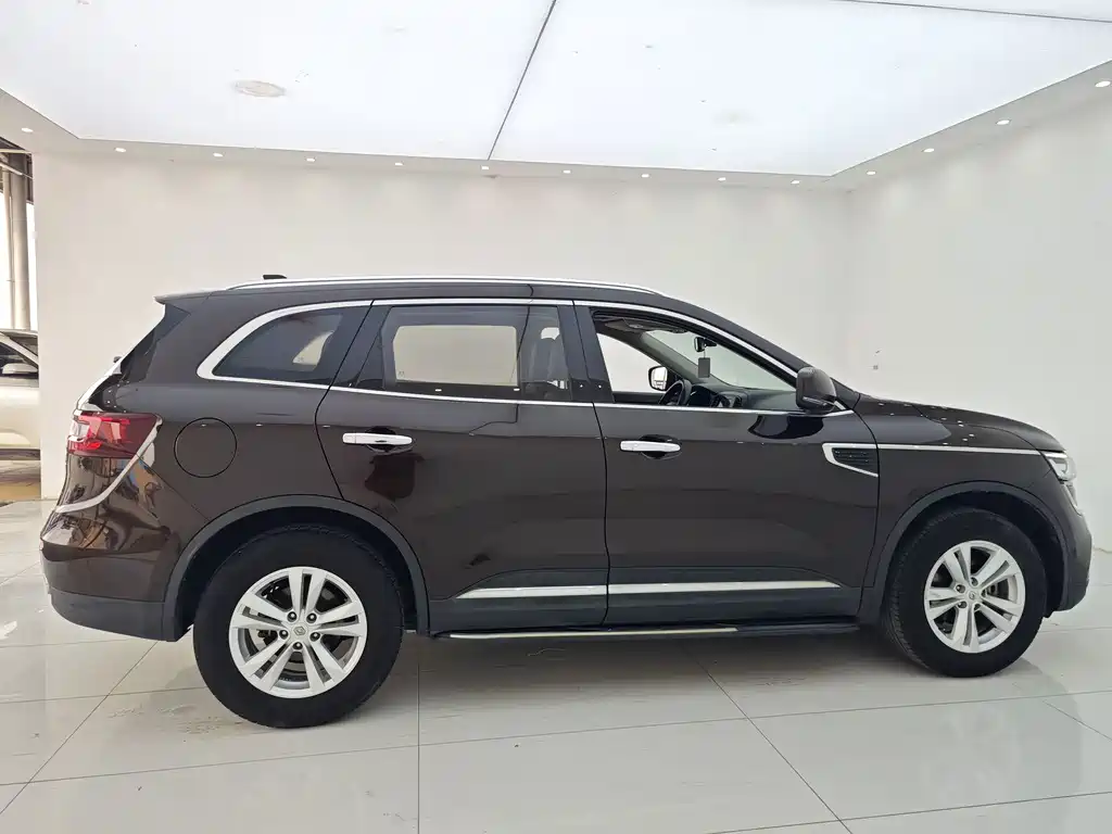Renault Koleos 2017 — фото 21