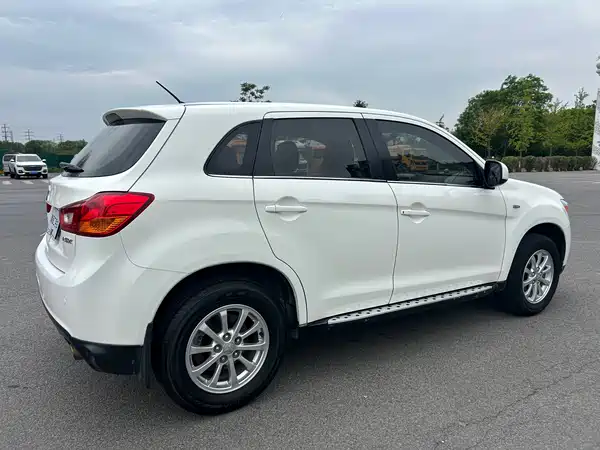 Mitsubishi Jinxuan ASX 2013
