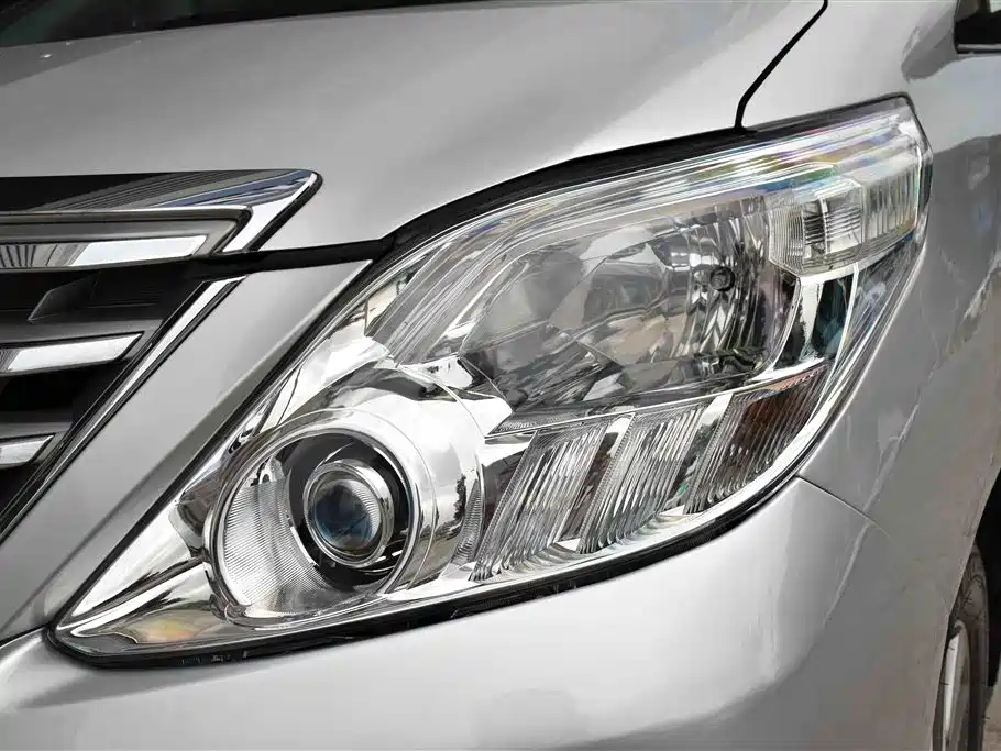 Toyota Alphard 2013 — фото 18