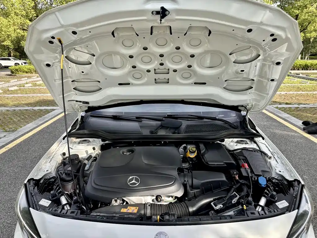 Mercedes-Benz GLA 2017 — фото 22