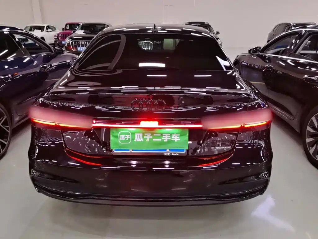 Audi A7L 2023 — фото 6