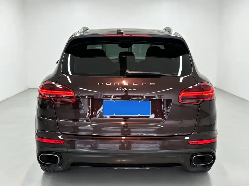 Porsche Cayenne 2016 — фото 8