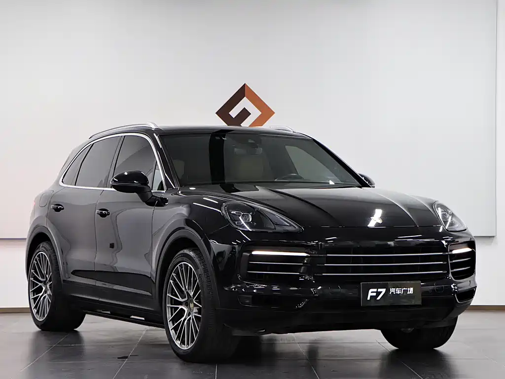 Porsche Cayenne 2019 — фото 3