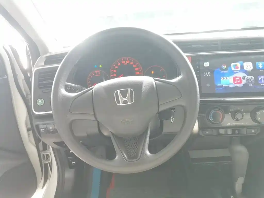 Honda City 2017 — фото 11