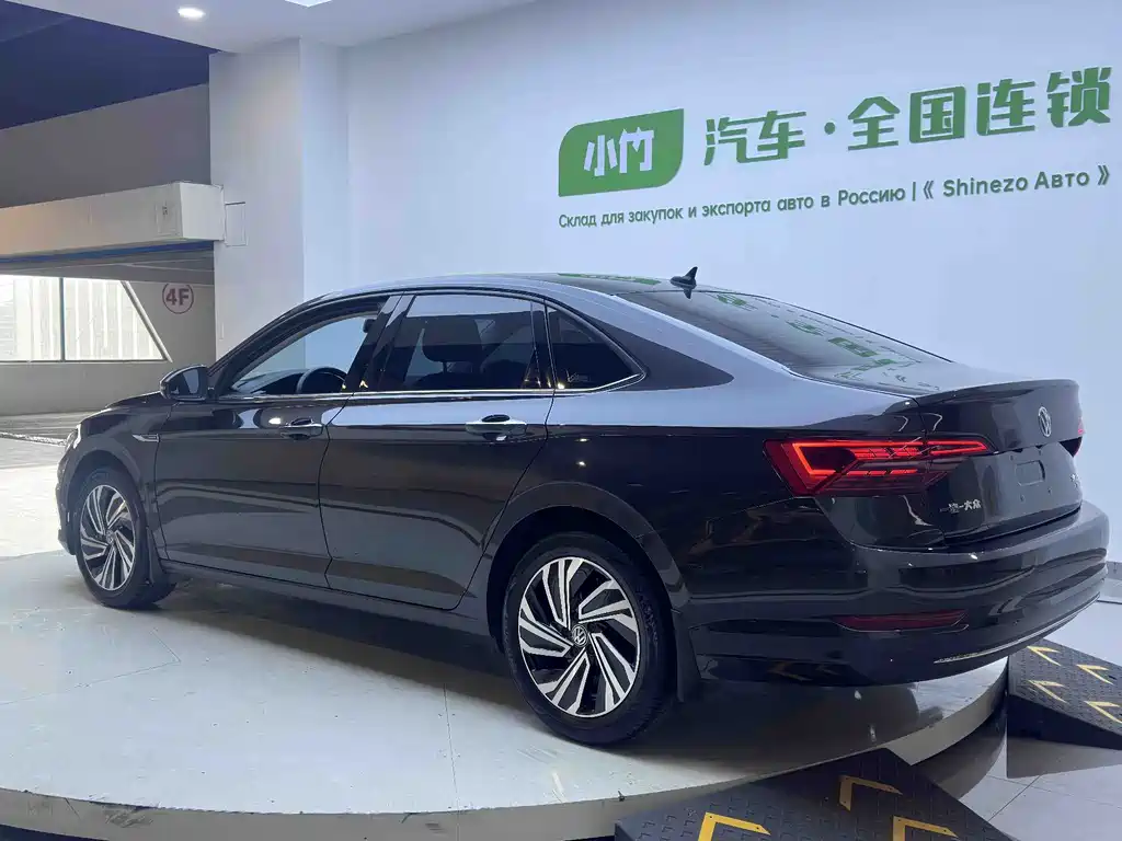 Volkswagen Sagitar 2022