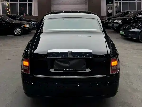 Rolls-Royce Phantom 2006
