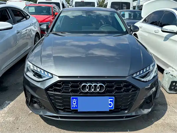 Audi A4L 2021