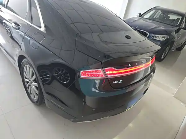Lincoln MKZ 2018