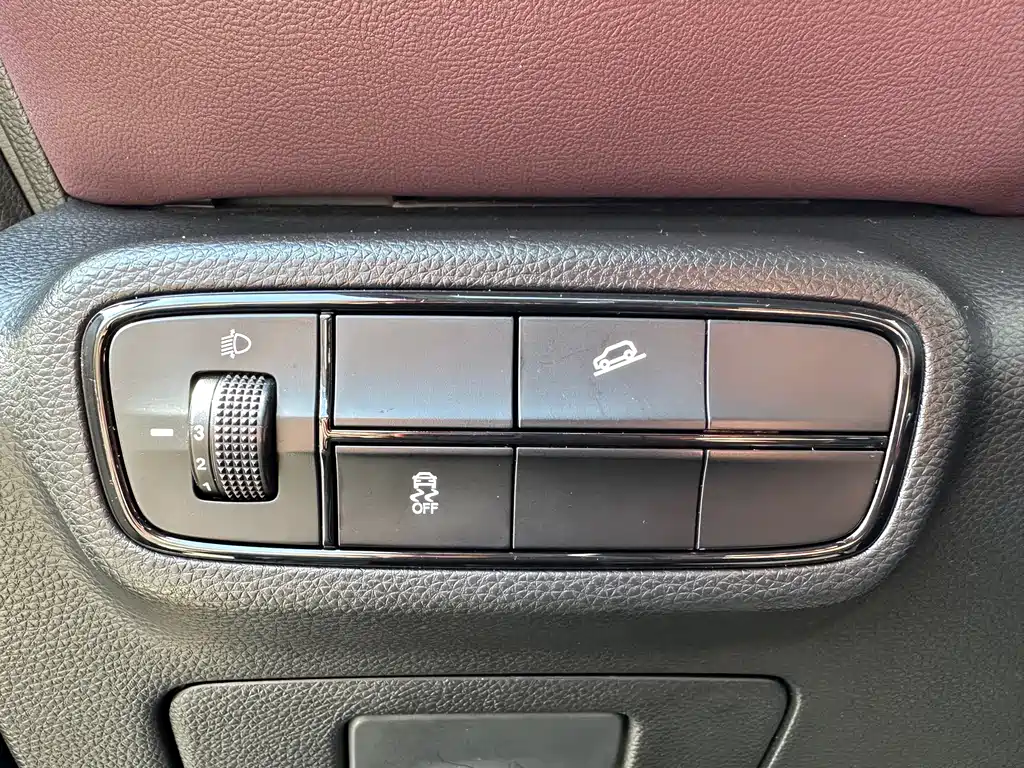 GAC Trumpchi M6 2022 — фото 11