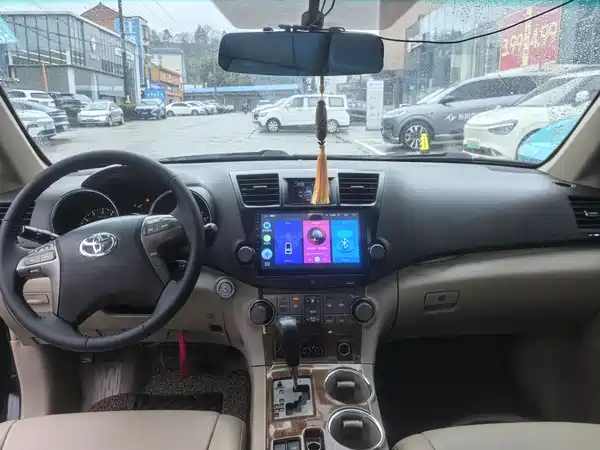 Toyota Highlander 2011