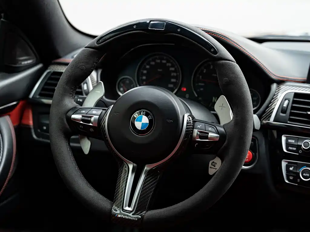 BMW M4 2019 — фото 11