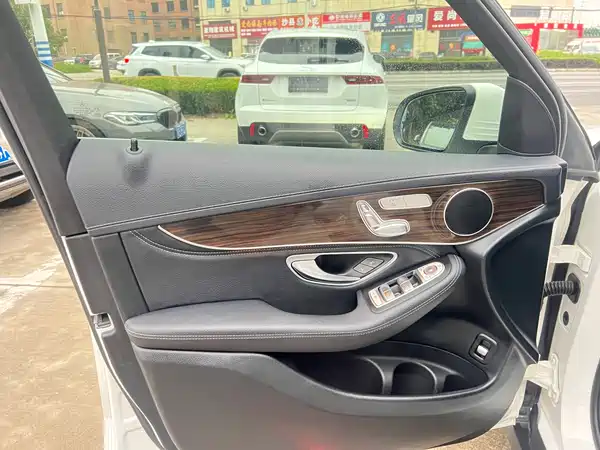 Mercedes-Benz GLC 2019