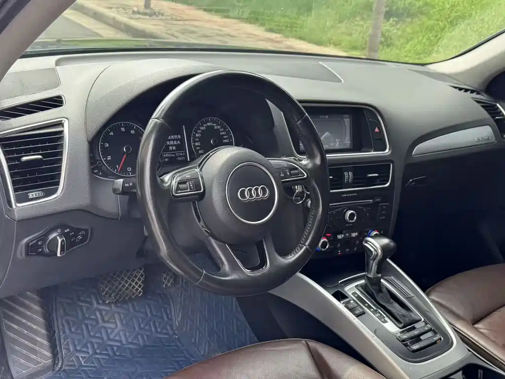 Audi Q5 2015