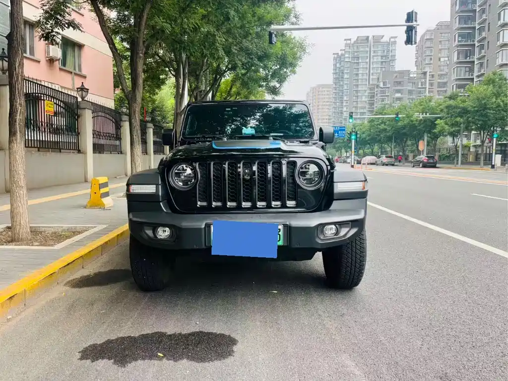 Jeep Wrangler PHEV 2023 — фото 2