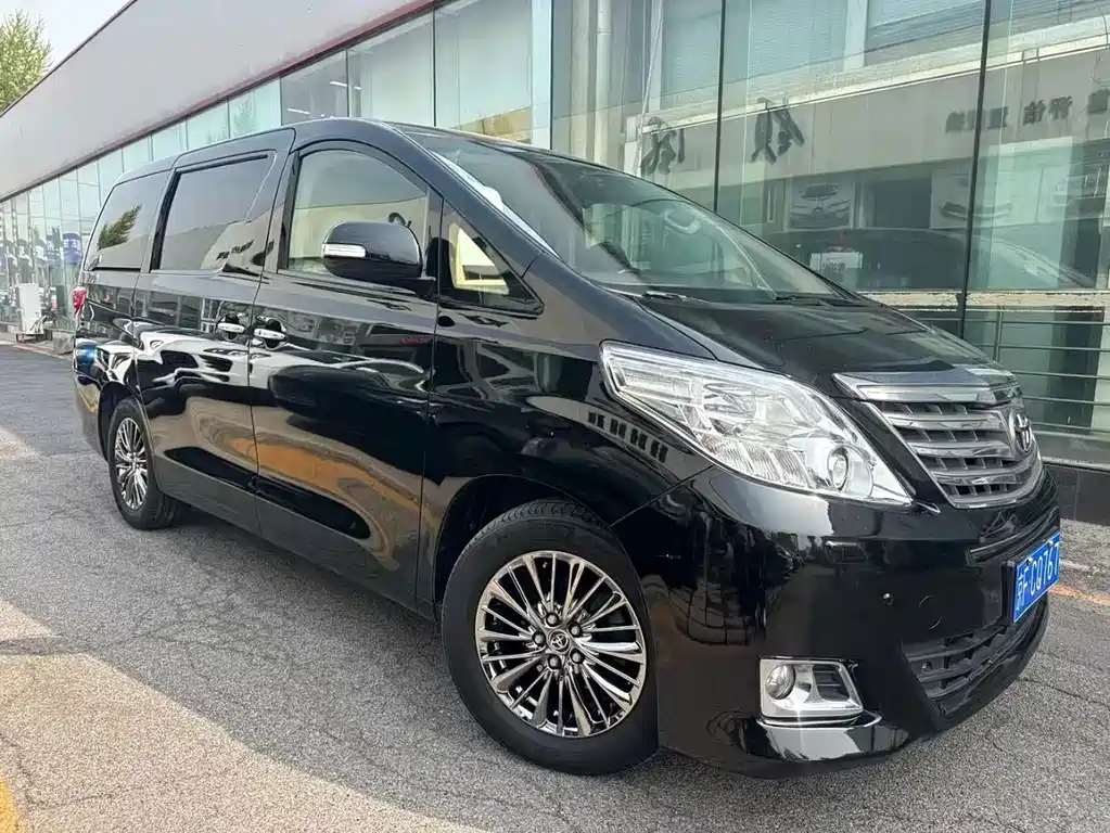 Toyota Alphard 2014 — фото 2