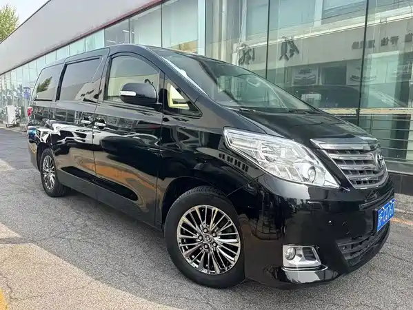Toyota Alphard 2014