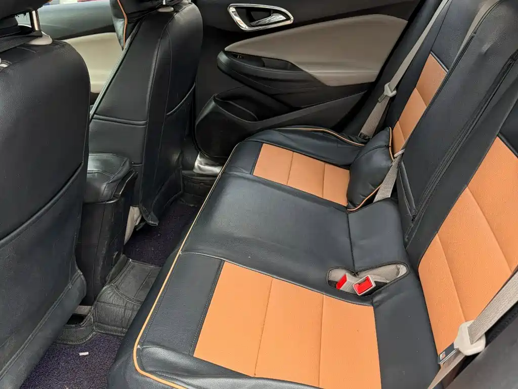 Chevrolet Cruze 2015 — фото 10
