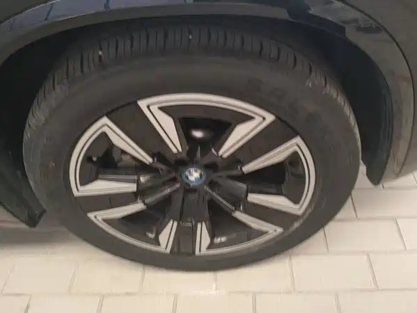 BMW iX3 2023
