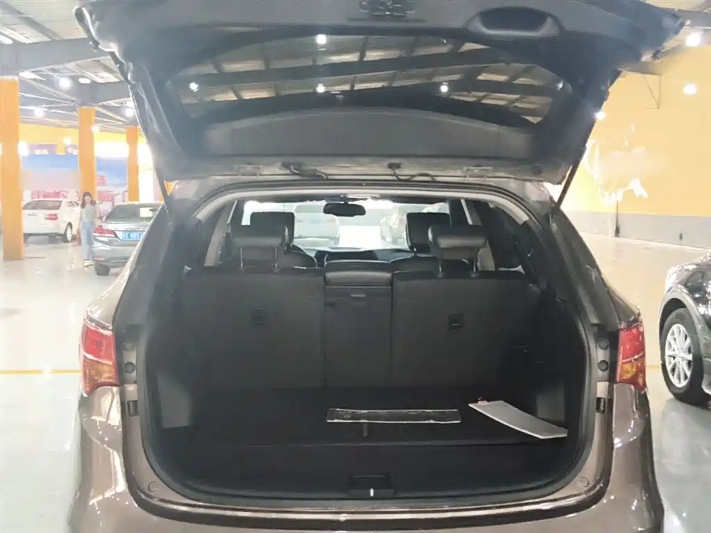 Hyundai Santa Fe 2016 — фото 19