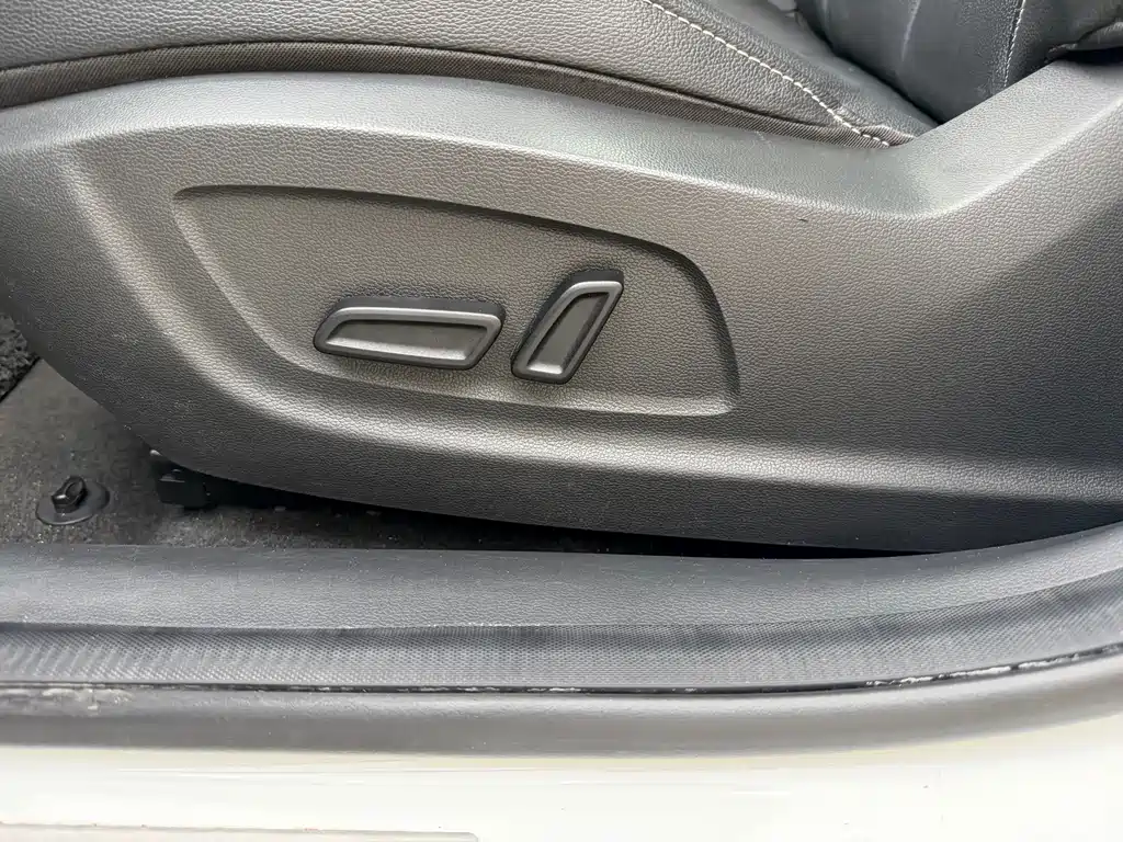 Roewe i6 Classic 2018 — фото 9