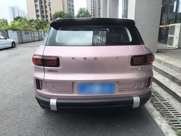 Geely ICON 2022