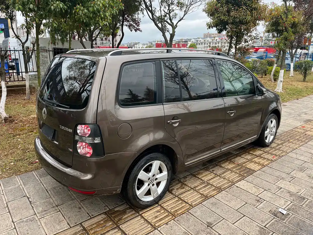 Volkswagen Touran 2013