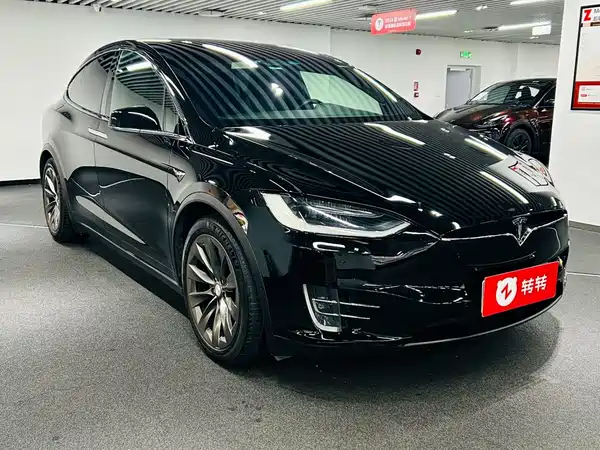 Tesla Model X 2018